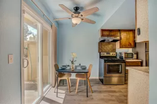 Photo #5: 20019637 Listing