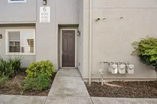 Photo #4: 20019904 Listing