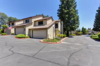 Photo #2: 20019924 Listing