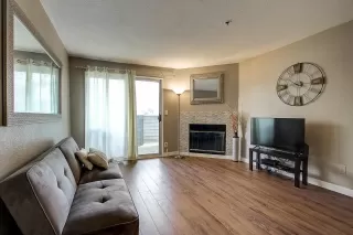 Photo #4: 20020050 Listing