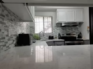 Photo #3: 20020172 Listing 