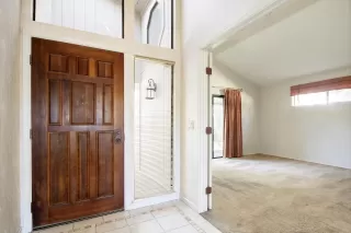 Photo #4: 20020380 Listing 