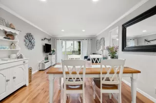 Photo #6: 20020578 Listing 