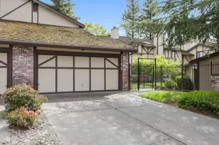 Photo #4: 20020681 Listing