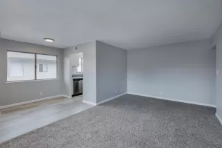 Photo #4: 20020756 Listing 