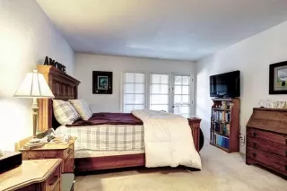 Photo #5: 20020863 Listing