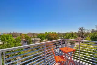 Photo #3: 20021304 Listing 