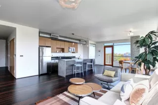 Photo #4: 20021304 Listing 