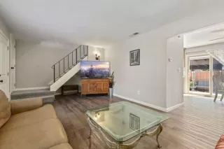 Photo #5: 20021335 Listing