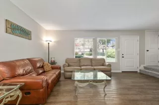 Photo #6: 20021335 Listing