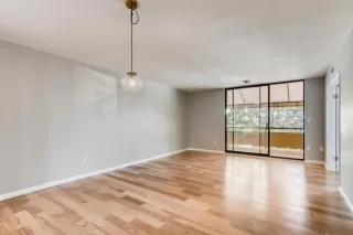 Photo #3: 20021687 Listing