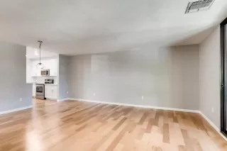 Photo #4: 20021687 Listing