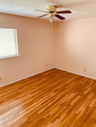 Photo #5: 20021770 Listing