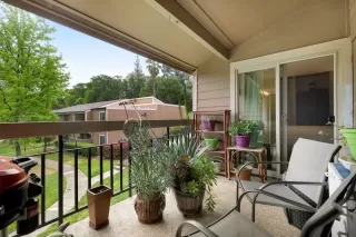 Photo #2: 20021841 Listing 