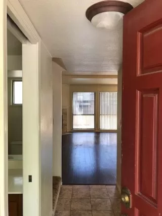 Photo #2: 20021894 Listing