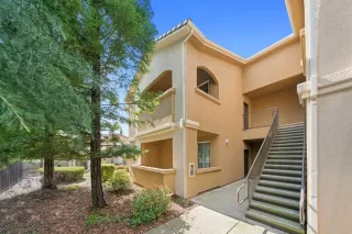 Photo #1: 20021914 Listing