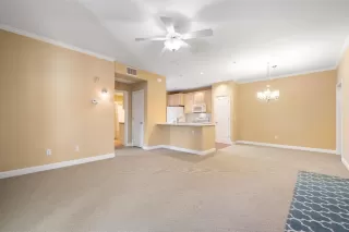 Photo #4: 20021914 Listing