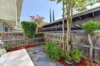 Photo #2: 20021983 Listing