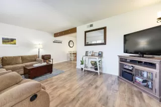 Photo #3: 20021983 Listing