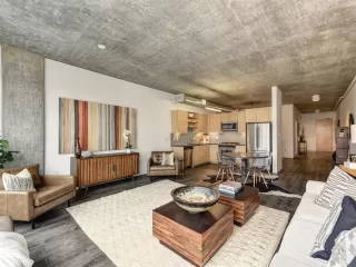 Photo #4: 20022022 Listing