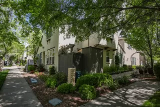 Photo #1: 20022179 Listing 
