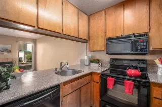 Photo #5: 20022338 Listing 