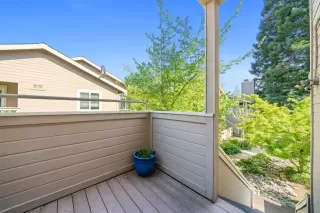 Photo #3: 20022353 Listing