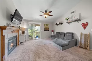 Photo #5: 20022353 Listing