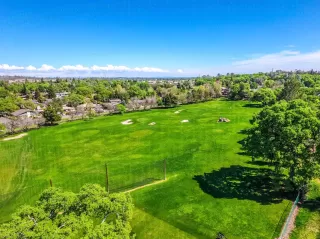 Photo #2: 20022357 Listing