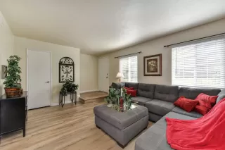 Photo #6: 20022378 Listing 