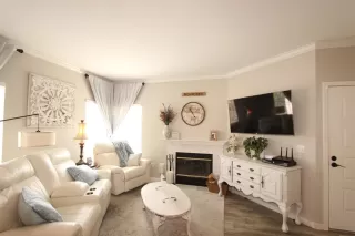 Photo #5: 20022440 Listing 