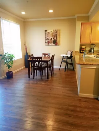 Photo #3: 20023216 Listing 