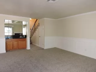 Photo #5: 20023359 Listing