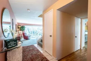 Photo #4: 20023383 Listing