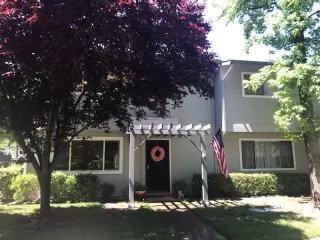 Photo #1: 20023940 Listing