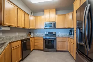 Photo #2: 20024154 Listing