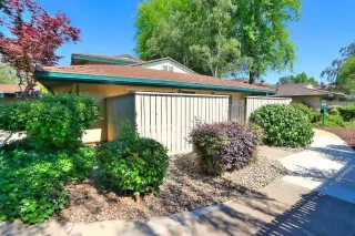 Photo #1: 20024225 Listing