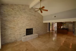 Photo #2: 20024451 Listing 