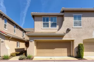 Photo #1: 20024582 Listing