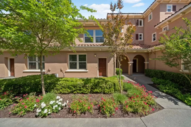 MLS: 20025141 Condo For Sale
