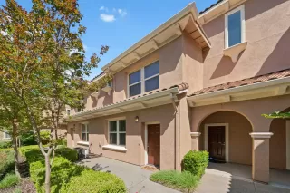 Photo #1: 20025141 Listing