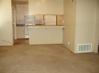 Photo #4: 20025677 Listing