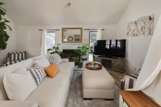 Photo #4: 20025693 Listing