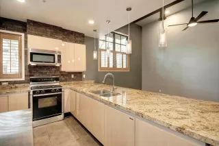 Photo #4: 20025782 Listing 
