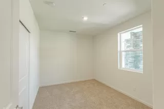 Photo #3: 20025792 Listing