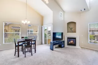 Photo #1: 20025984 Listing 