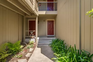 Photo #2: 20026215 Listing