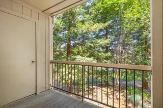 Photo #5: 20026215 Listing