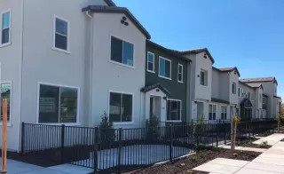 Photo #1: 20026325 Listing 