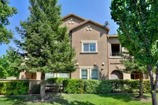 Photo #1: 20026384 Listing 